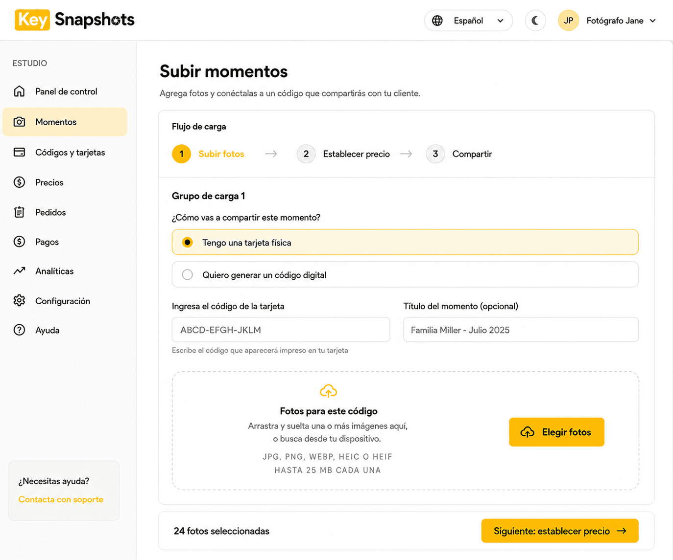 Pagina de subida de KeySnapshots Studio que muestra opciones de tarjeta fisica y codigo digital.